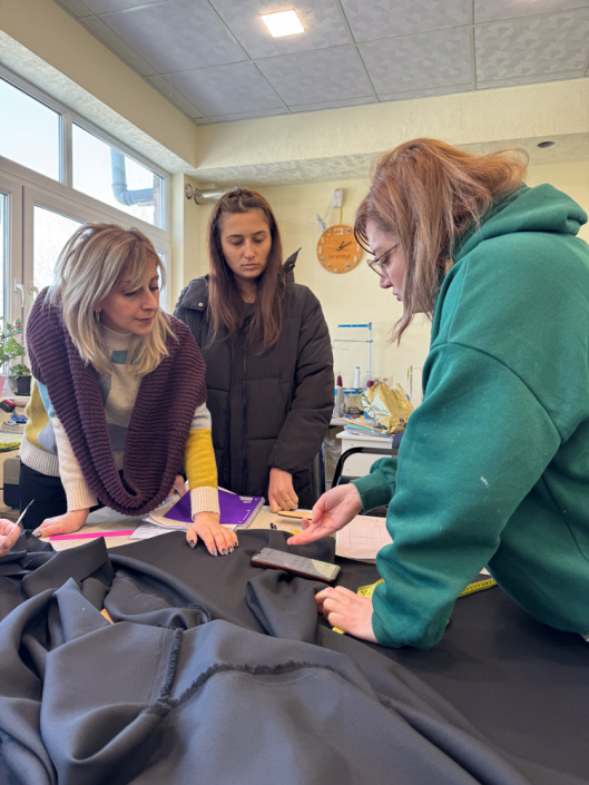 vanadzor_sewing_program_class-2